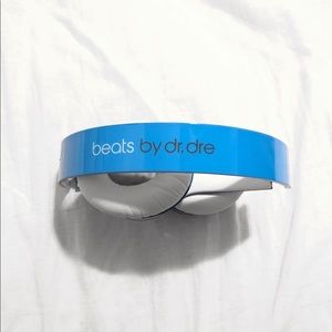 Beats by Dre blue headphones solo HD